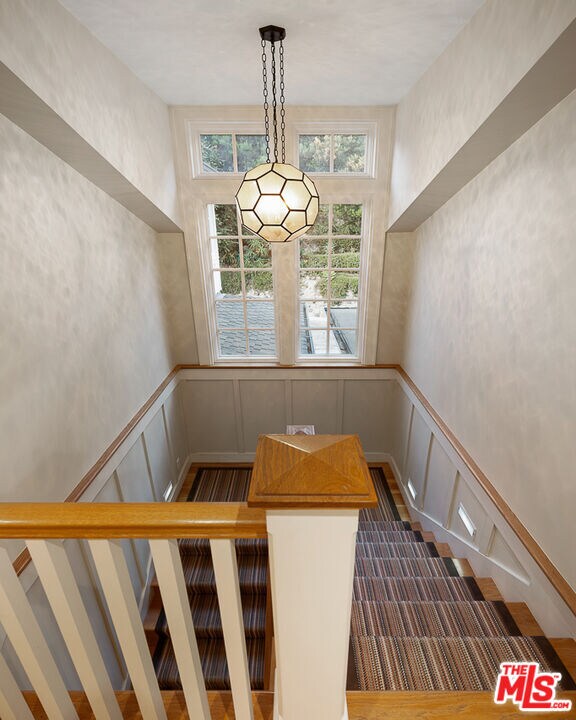 Building Photo - 7972 Mulholland Dr