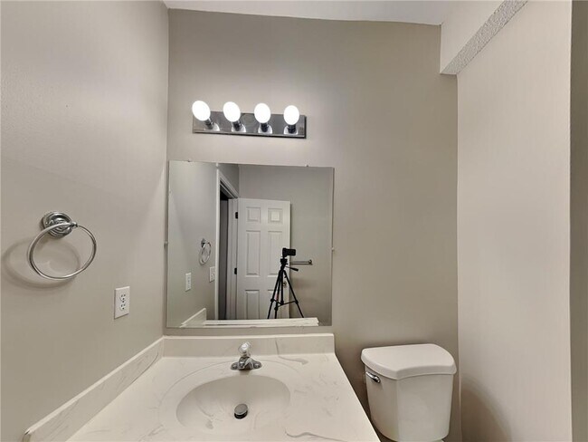 Building Photo - 10065 42nd St NE