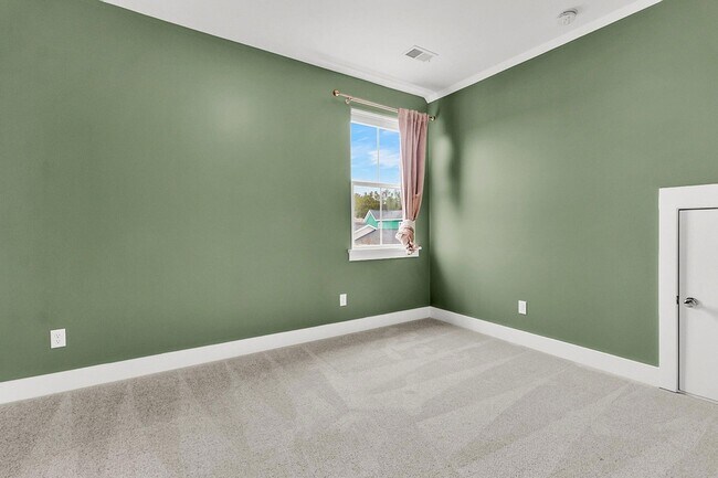 Building Photo - 102 True Blue Lp