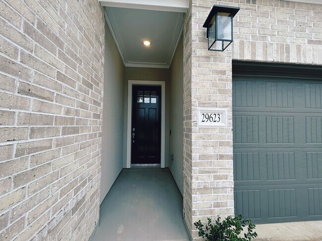 Building Photo - 29623 Burcreek Ln