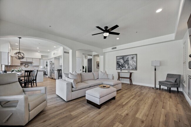 Building Photo - 13744 E Lupine Ave