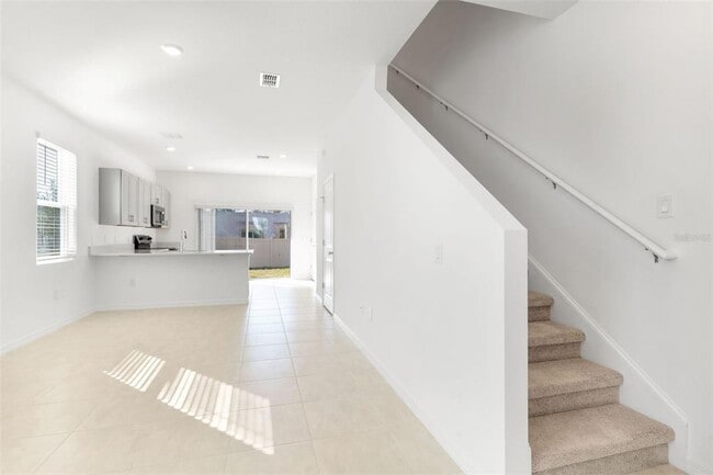 Building Photo - 2987 Skyline Lp