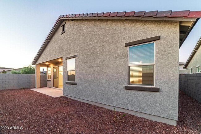 Building Photo - 3bed, 2bath Home