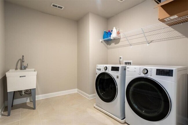 Building Photo - 4167 Bethany Manor Dr