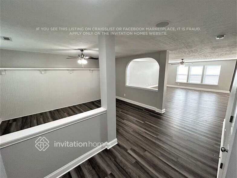 Building Photo - 109 Farm Springs Dr