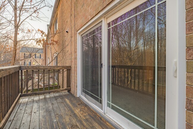 Building Photo - 10661 High Beam Ct