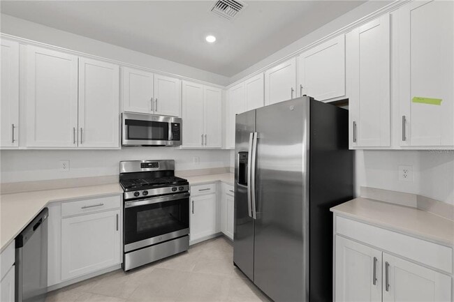 Building Photo - 15003 White Pearl Rd