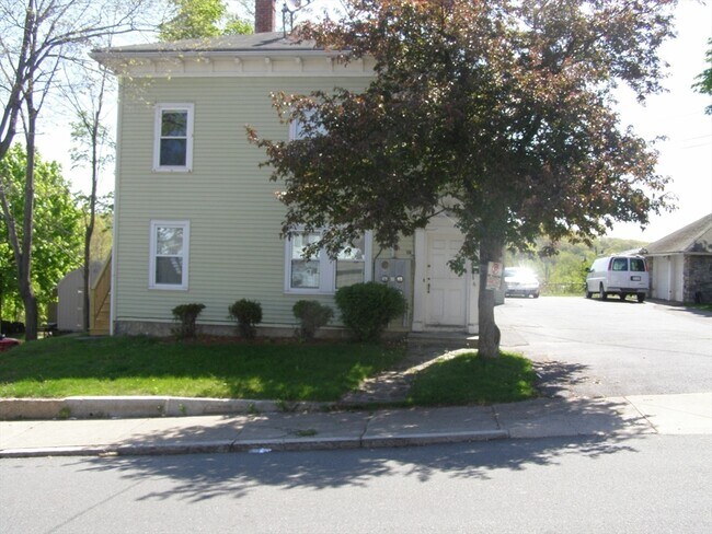 Building Photo - 6 Claflin St