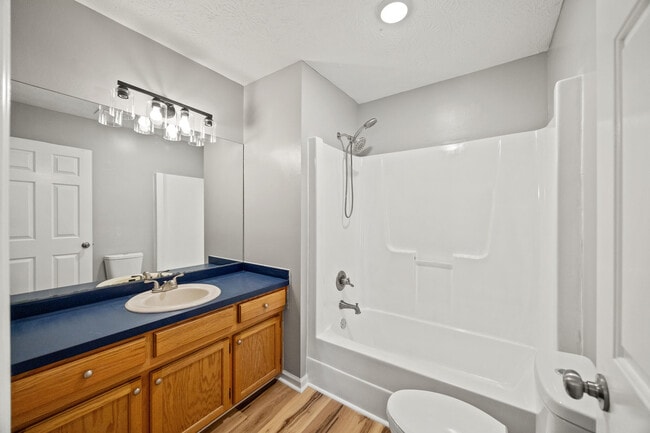 Building Photo - 1060 Butler Dr