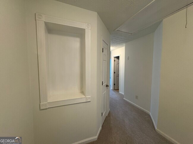 Building Photo - 2485 Emma Way NW