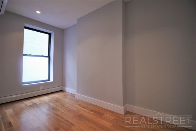 Building Photo - Brand NEW 2 Bed in Bed Stuy with in unit l...