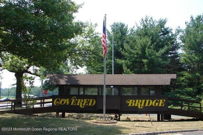 Building Photo - 134 Amberly Dr
