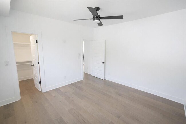 Building Photo - 8501 Bronco Ln