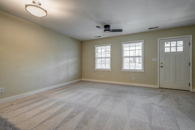 Building Photo - 3 Bedroom Duplex Minutes from UVA & Medical Center – $2,200/mo