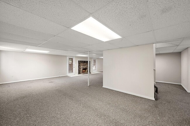 Building Photo - 28849 Hearthstone Dr