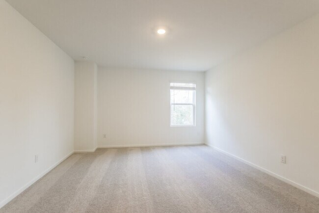 Building Photo - 1539 Crowson Rdg