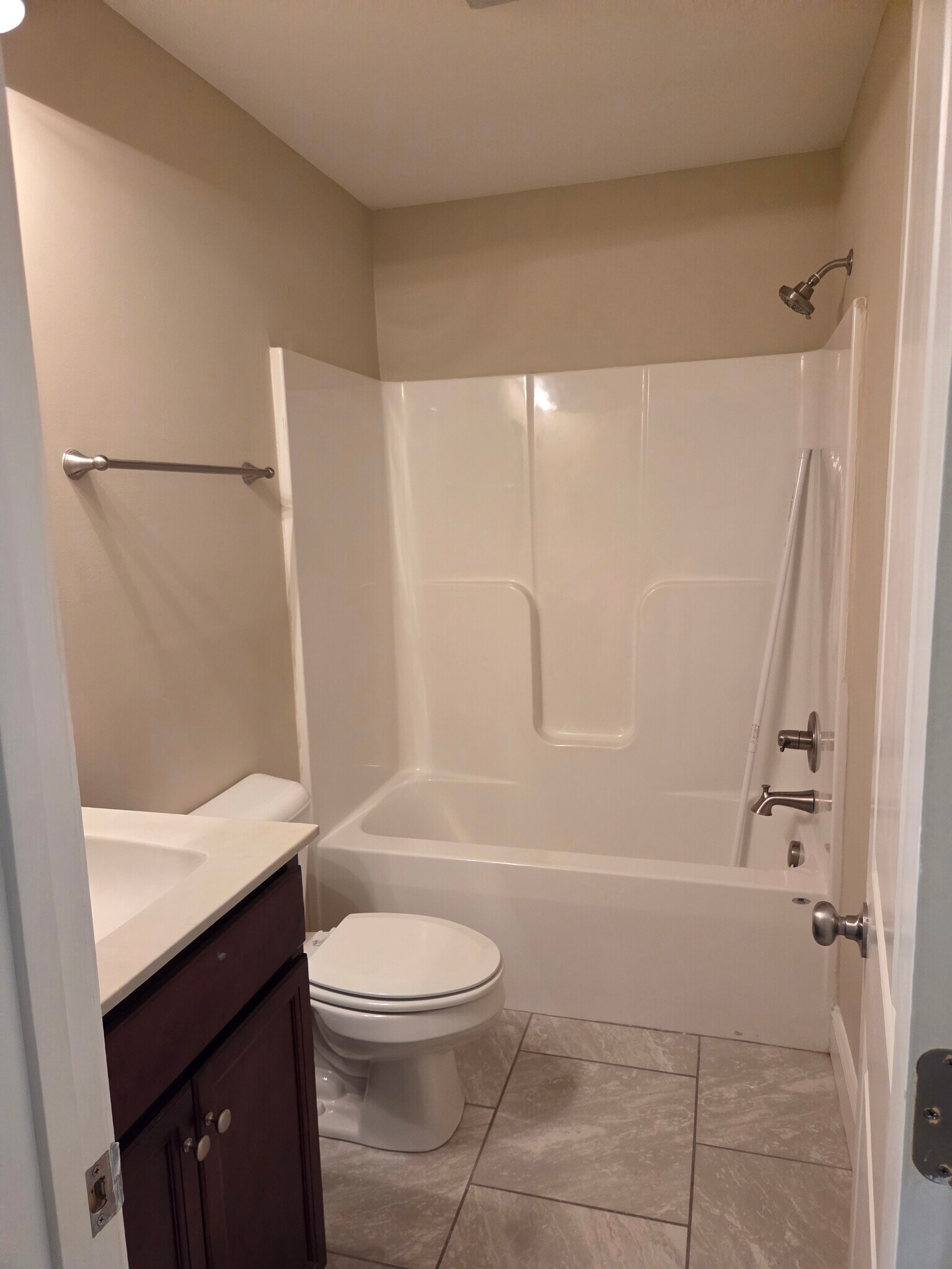 Building Photo - 3909 Granada Dr