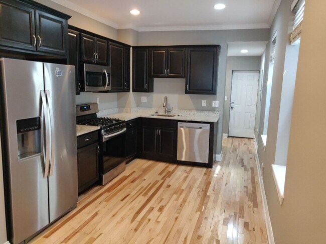 Building Photo - Charming 2BD/3.5BA Townhome in Highlandtown, Baltimore, MD!