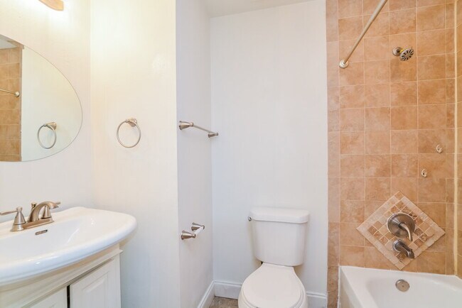 Building Photo - 354 Morning Creek Cir