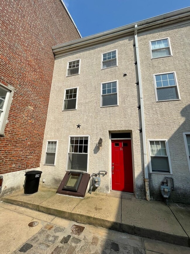 Primary Photo - Cozy One Bedroom Townhome w/ All Amenities...