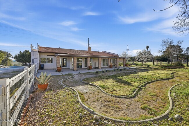 Building Photo - 40555 20th St W