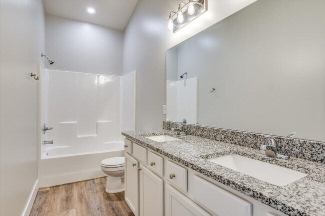 Building Photo - 8821 W Haylee St