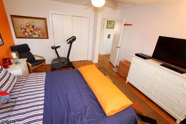 Building Photo - 151 E Palisade Ave