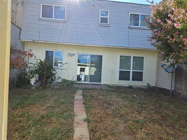 Building Photo - 14324 Haymeadow Cir