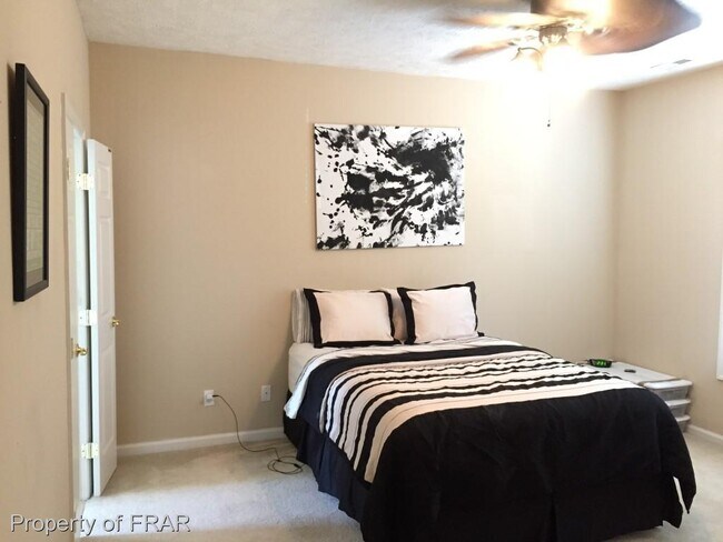 Building Photo - 522 Lionshead Rd