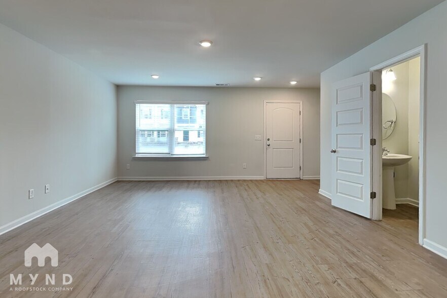 Building Photo - 9 Cardinal Ct