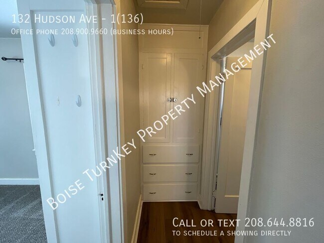 Building Photo - 132 Hudson Ave