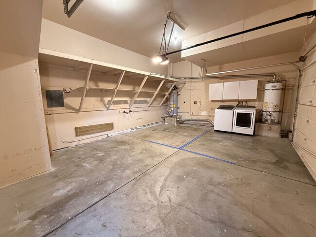 Building Photo - 4013-4015 Beresford Street