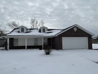 Building Photo - 2312 W Birch St