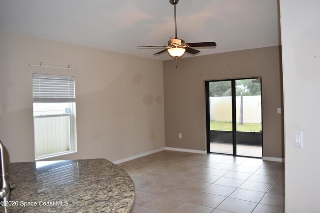 Building Photo - 518 Dillard Dr SE