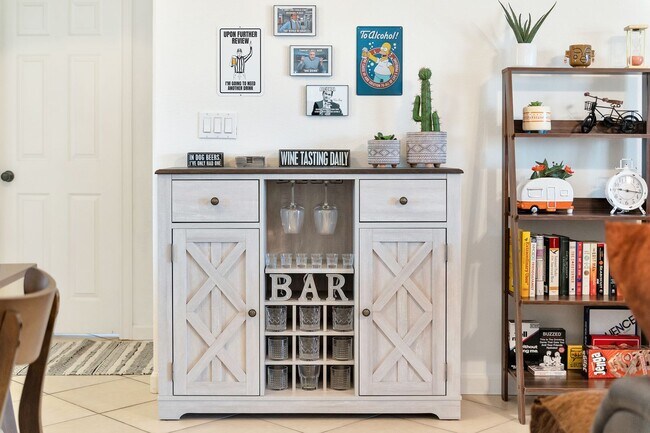 Building Photo - Boho Style 4 Bedroom 2 Bath Home, Fully Furnished