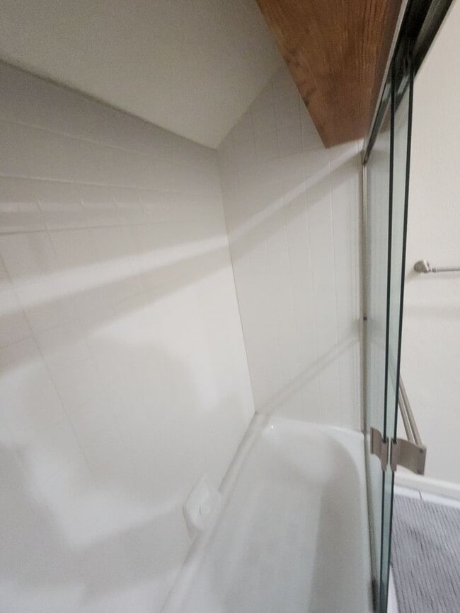 Building Photo - New to the Rental Market! Custom 3 Bdrm Hm w/Garage