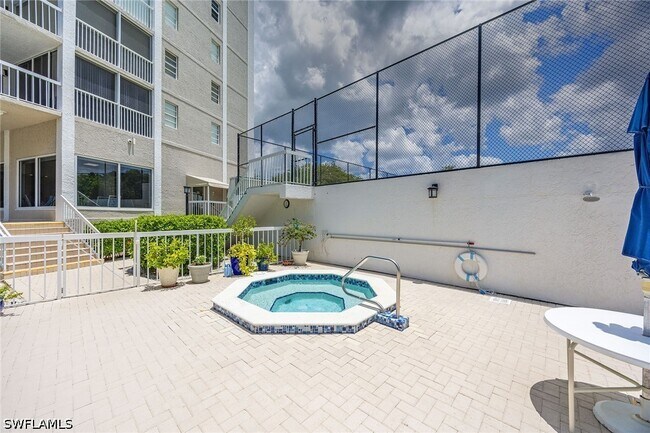 Building Photo - 5501 Heron Point Dr