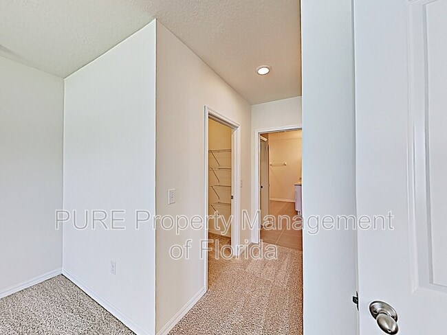 Building Photo - 9734 Pepper Tree Pl