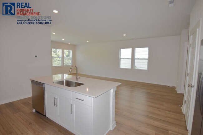 Building Photo - 2232 Robert Gwynne Dr