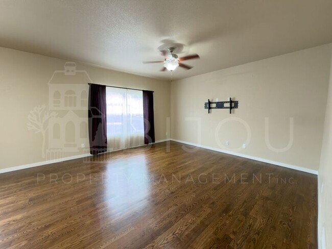 Building Photo - 7356 Big Prairie Ct