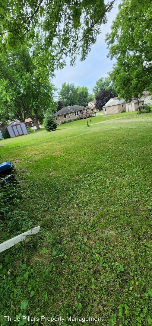 Building Photo - 2 br, 1 bath House - 950 3rd Ave