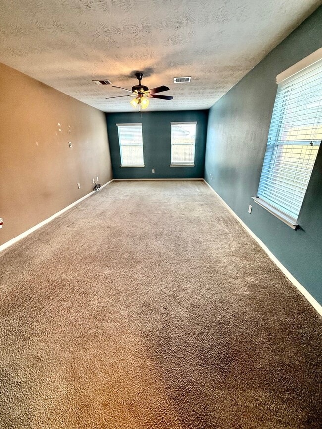 Building Photo - 15107 Summer Sunset Dr
