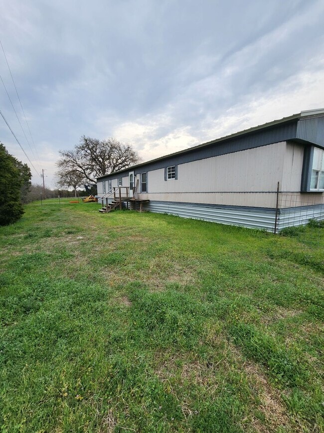 Building Photo - Spacious 2/2 House in Burnet TX