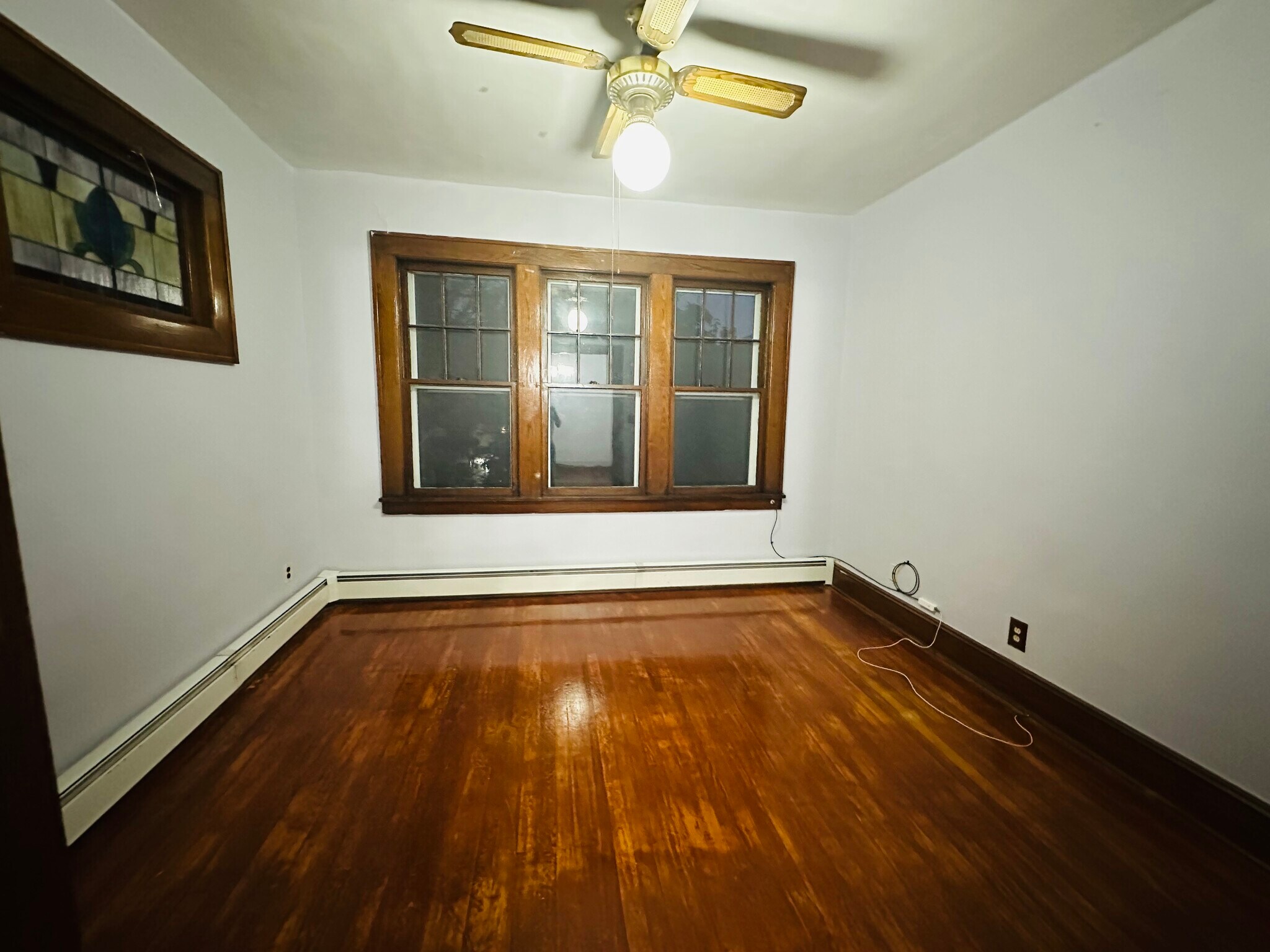 Building Photo - 127 Knapp Ave