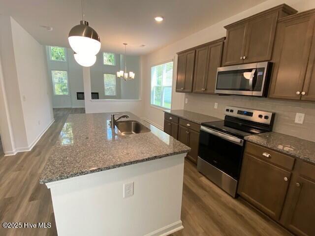 Building Photo - 7414 Julius Dr NE
