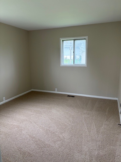 Building Photo - 713 Essex Ave