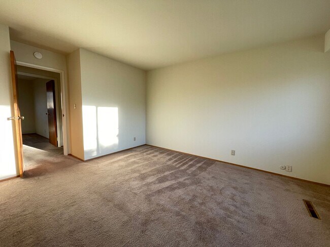 Building Photo - Spacious Home Available in Almaden Valley - 3bd/2ba! Coming Soon!