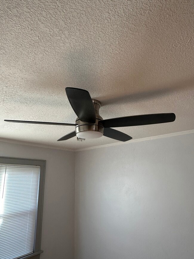 Building Photo - 5414 Brooklyn Ave