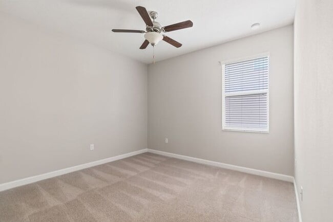 Building Photo - Spacious 4 bed, 3 Bath Terra Bella Home fo...