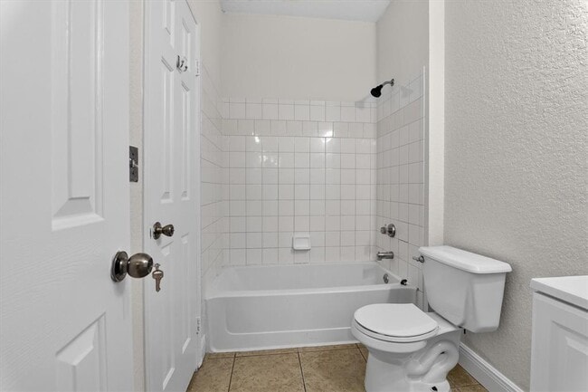 Building Photo - 2674 Robert Trent Jones Dr
